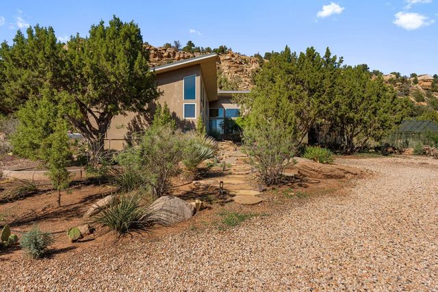 894 W Foothill Dr, Apple Valley