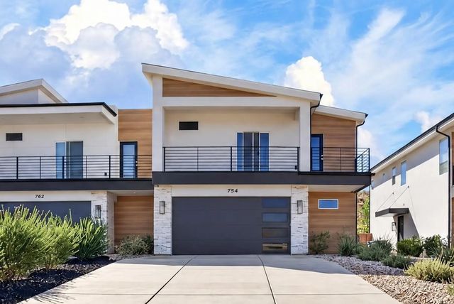754 E Desert Cactus Dr, Washington