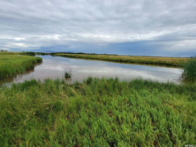 4100 S 5900 W, Hooper