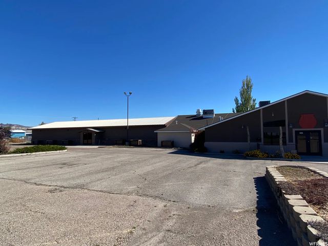1089 E Hwy 40 S, Vernal
