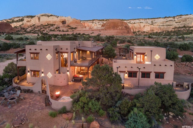 100 S Joe Wilson Dr, Moab