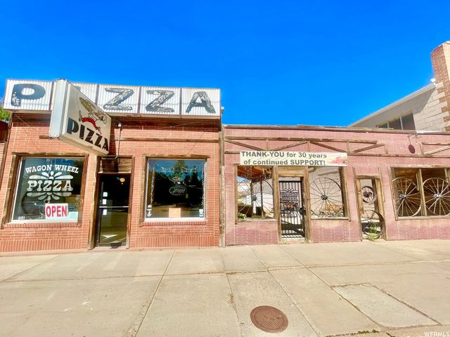 156 S Main St, Monticello