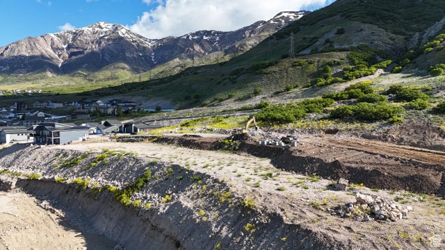 1472 E 3090 N 302, North Ogden