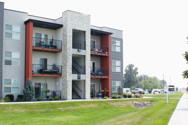 875 S Depot St C212, Clearfield