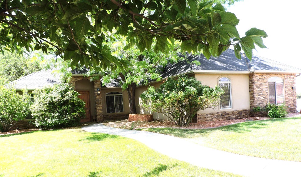 931 S Hillside Dr S, Kanab