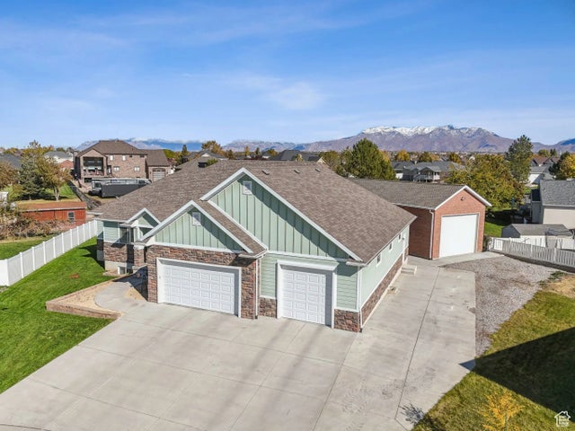 967 W Yamada Ct S, Syracuse