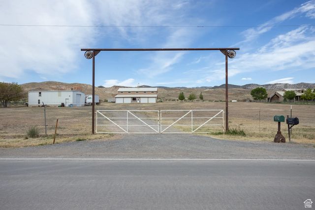 1526 N Black Rd, Glenwood