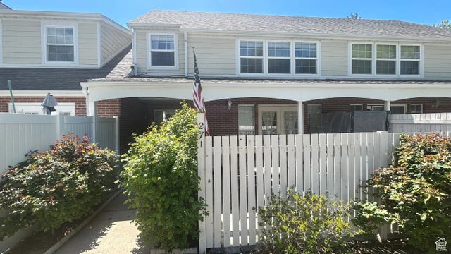 271 Brookfield Ln, Centerville