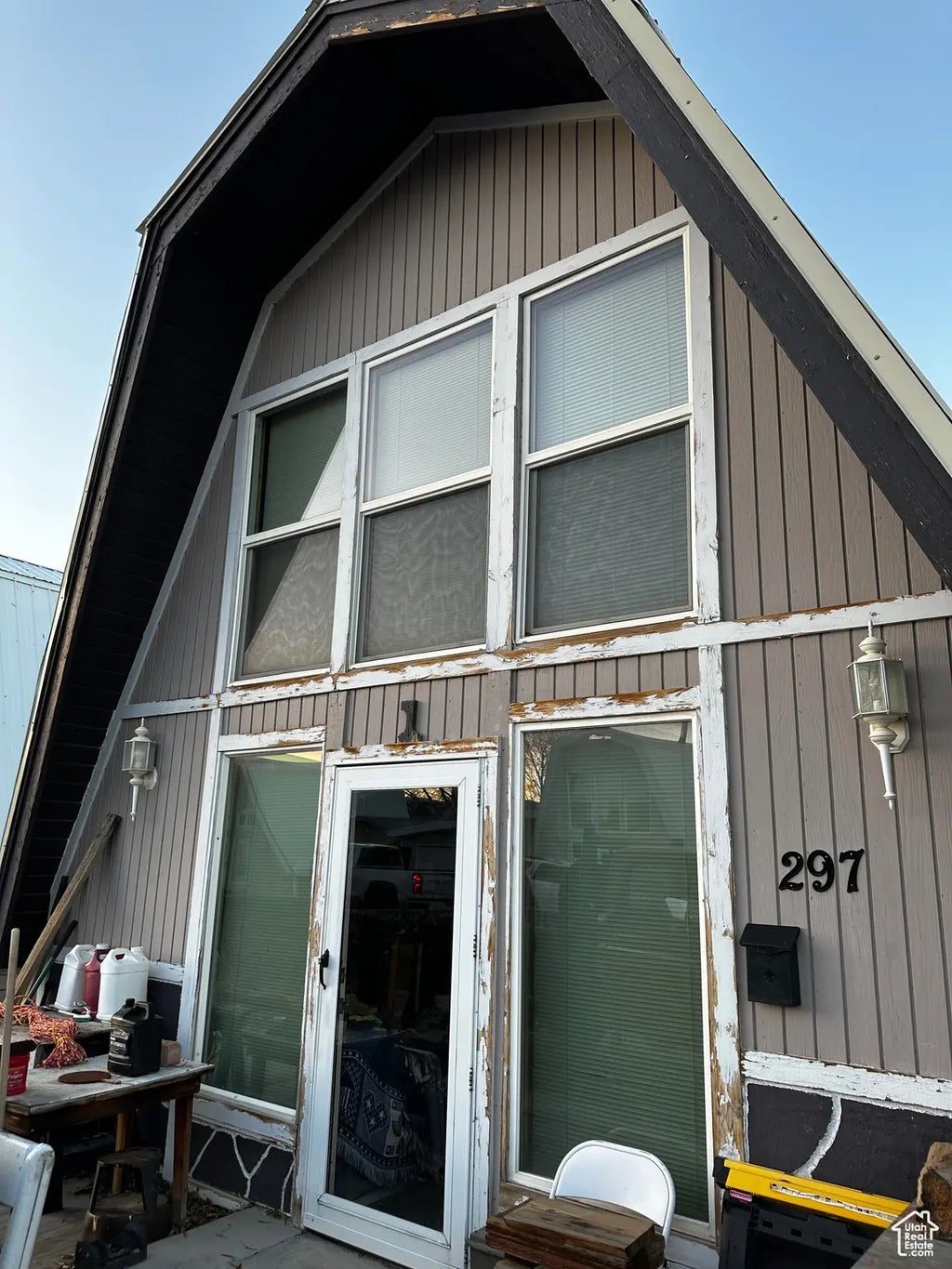 297 E Solomons Way, Manila