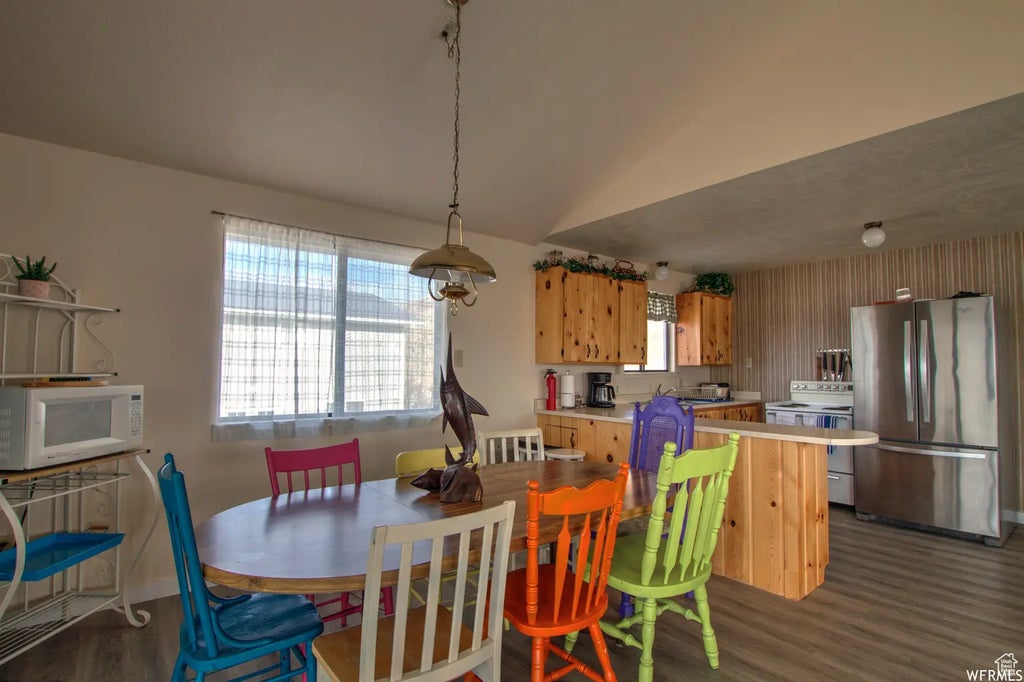 140 Chokecherry Dr, Saint Charles