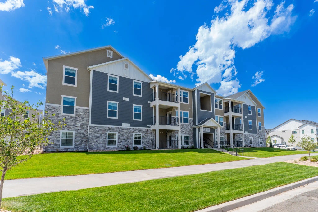 13687 S Hanley Ln Dd203, Riverton