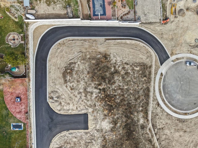 1096 W Kings Landing Ct 2, South Jordan