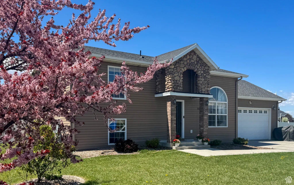 3261 S 1500 W, Nibley