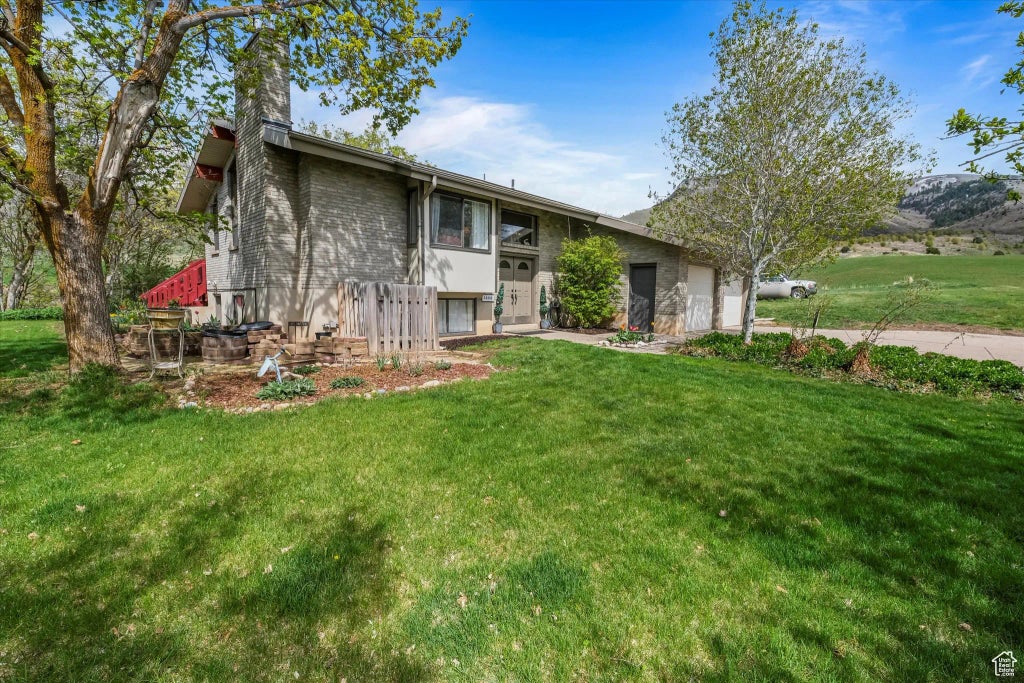 1597 E 8900 S, Paradise