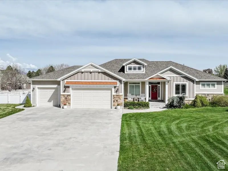 185 E 9400 S, Paradise