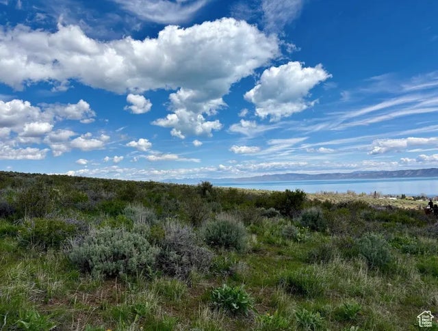 427 W Bluegrass Way 16, Garden City