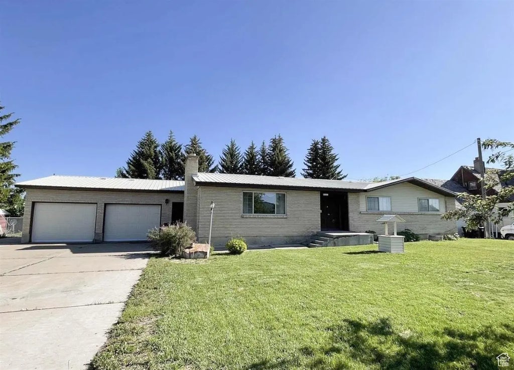 431 E Hooper Ave, Soda Springs
