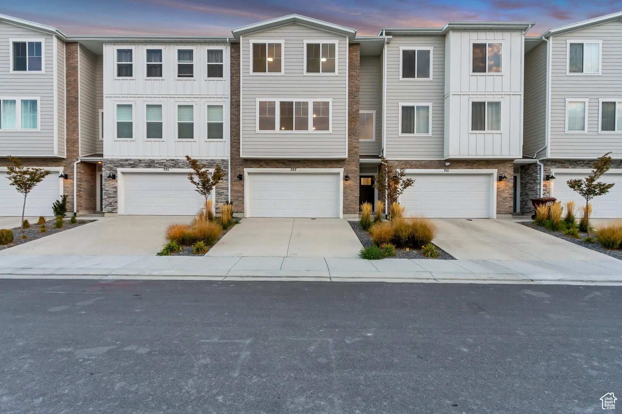 Photo of Listing #2088989