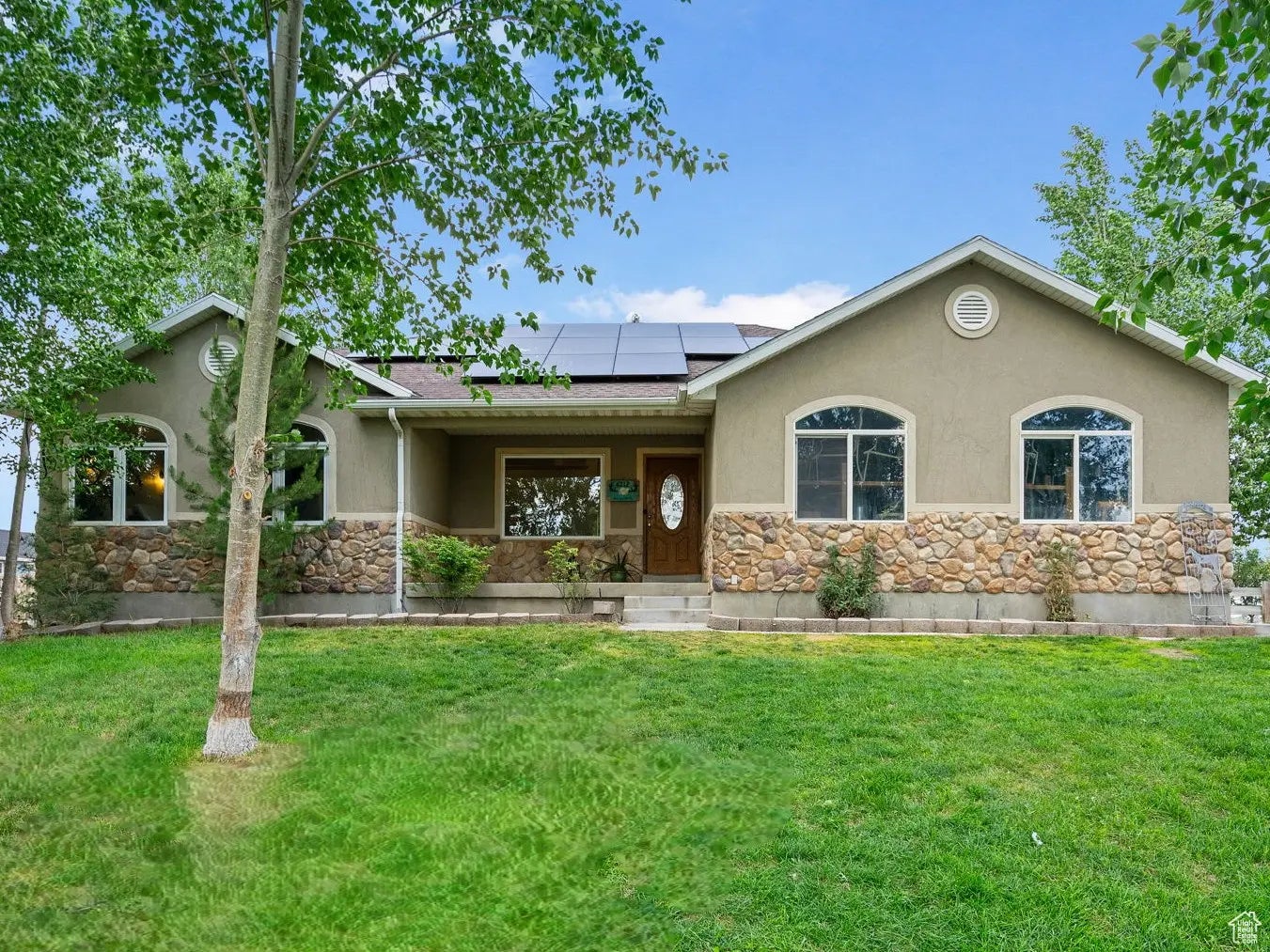 Photo of Listing #2091590