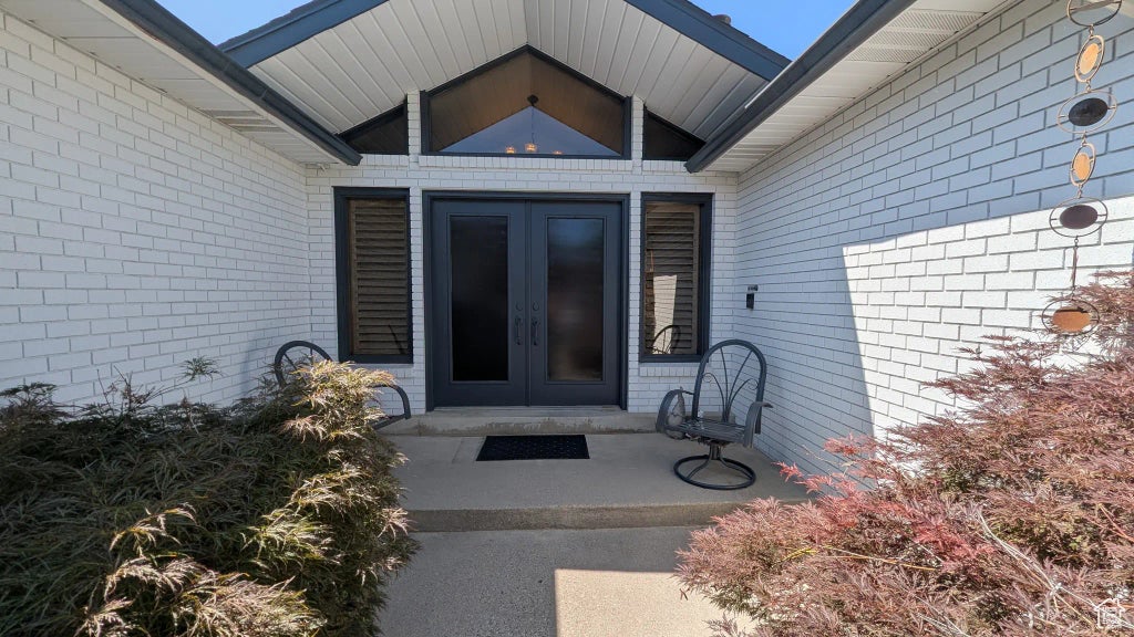 1584 E Petunia Way, Sandy