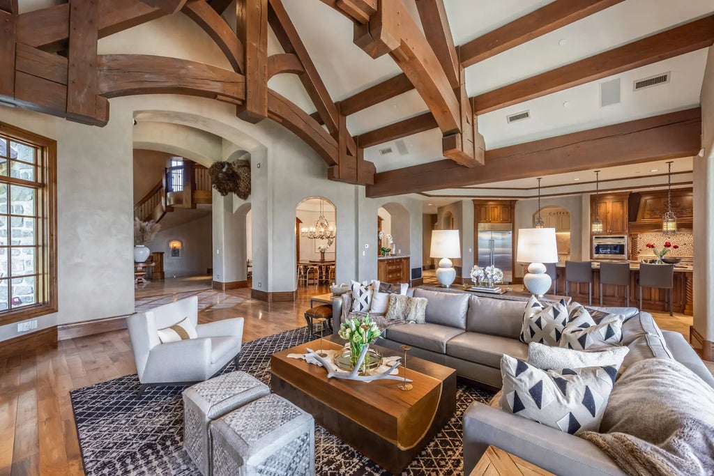 8066 N Red Fox Ct, Park City