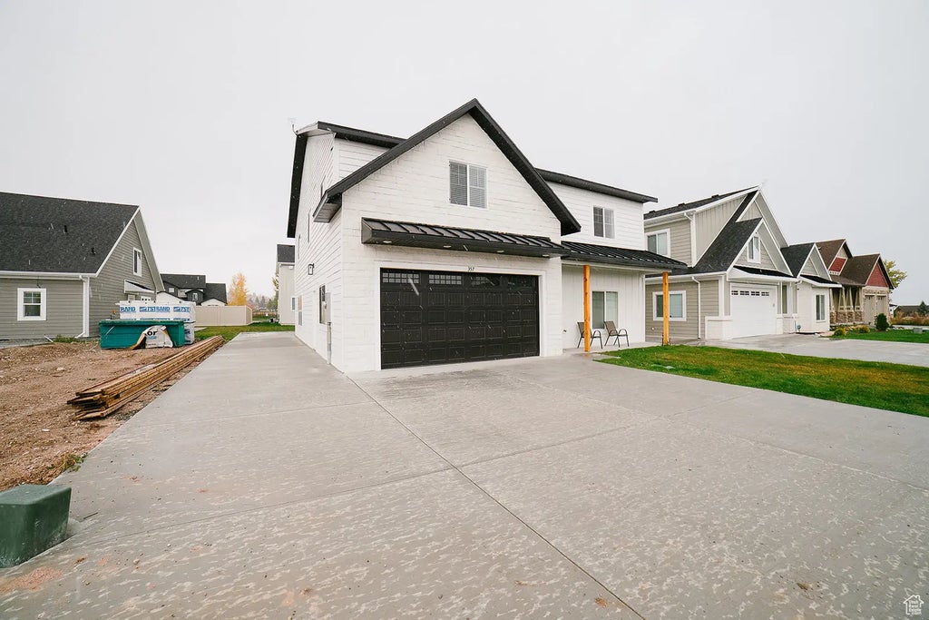 357 W Posies Dr, Garden City