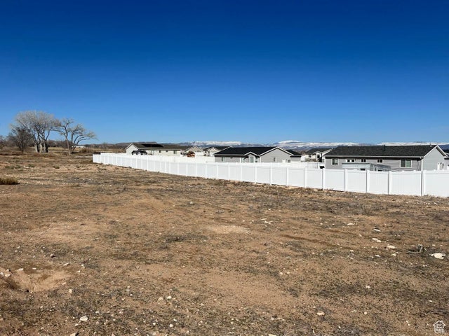 4361 S 2280 E, Vernal