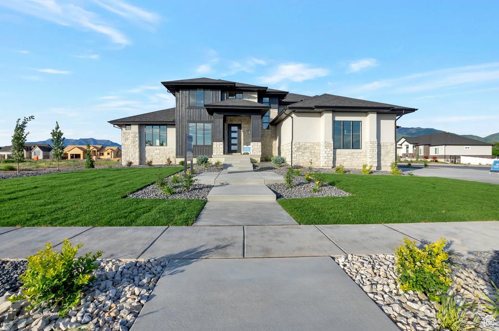 165 S Farmhouse Cir, Kaysville