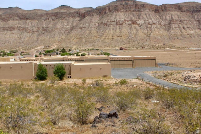 4475 S 1500 W 74, Hurricane