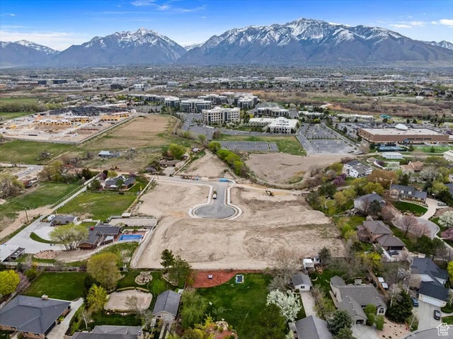 1097 W Kings Landing Ct 1, South Jordan