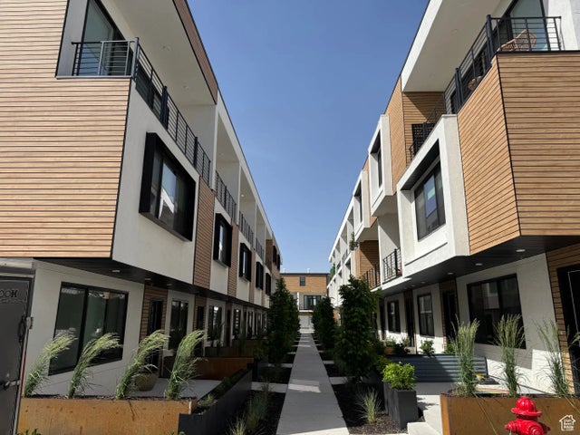 4186 S Main St, Millcreek