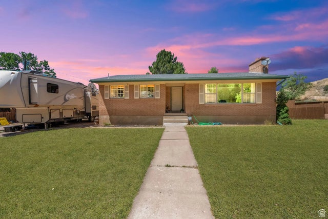 16 W 200 N, Coalville