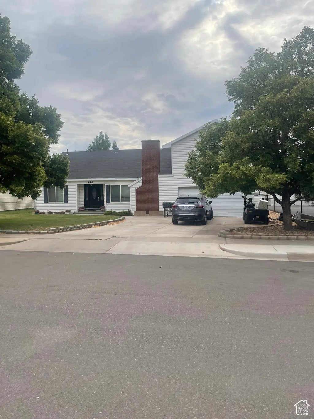 156 N 100 W, Roosevelt