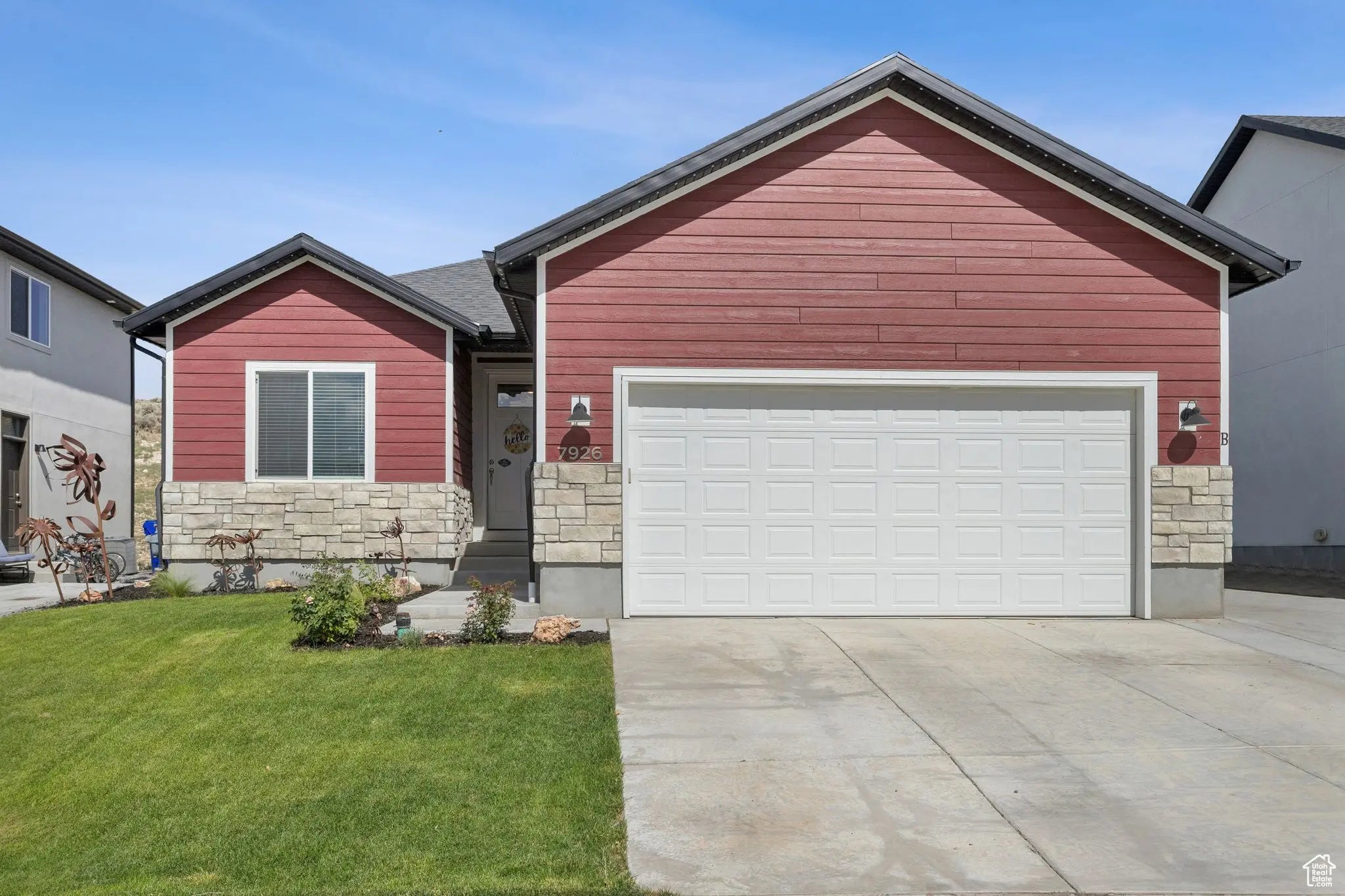 Photo of Listing #2100768