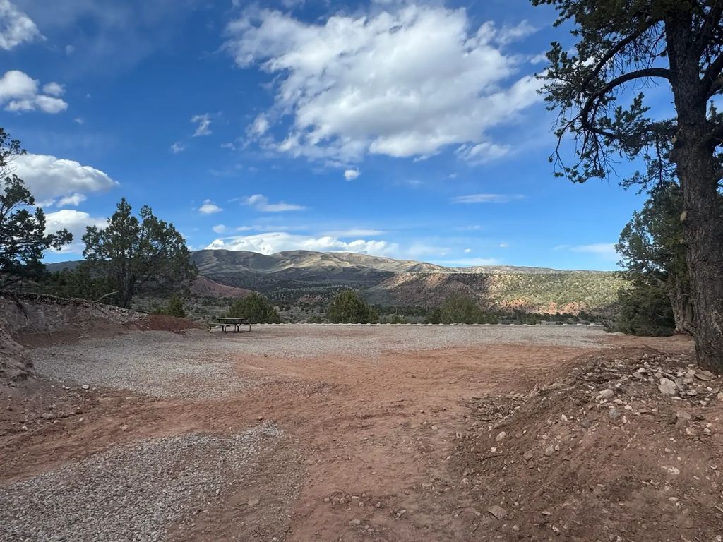 915 S Stagecoach Rd W 8, Fruitland