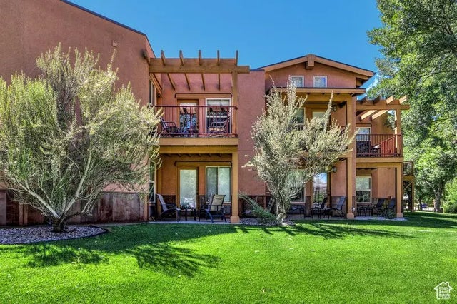 100 W 200 S 218, Moab