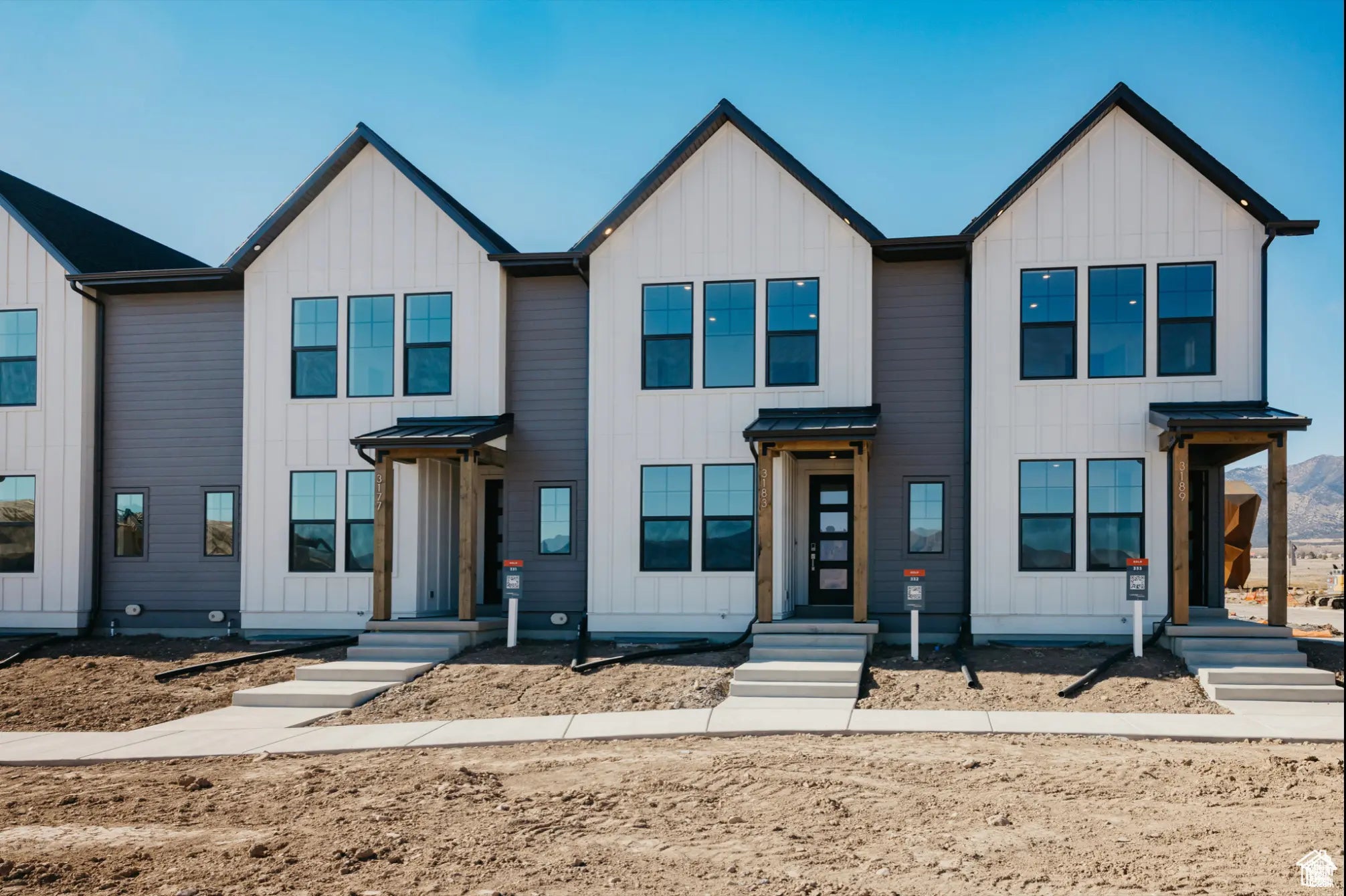 Photo of Listing #2102598