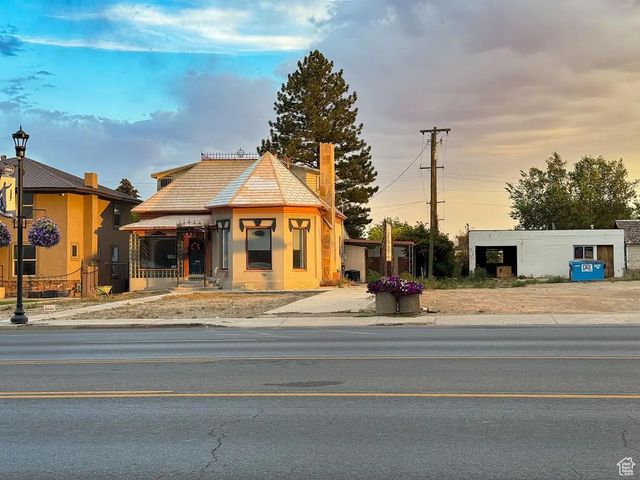 235 W Main St, Vernal