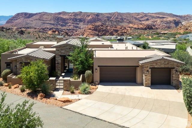 4520 N Painted Sky Dr, St. George