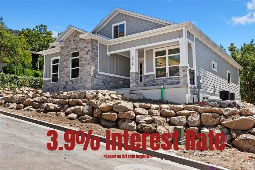 334 E Cottrell Ln, Farmington