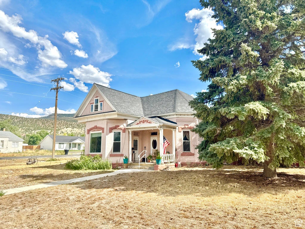 298 E Union St, Manti