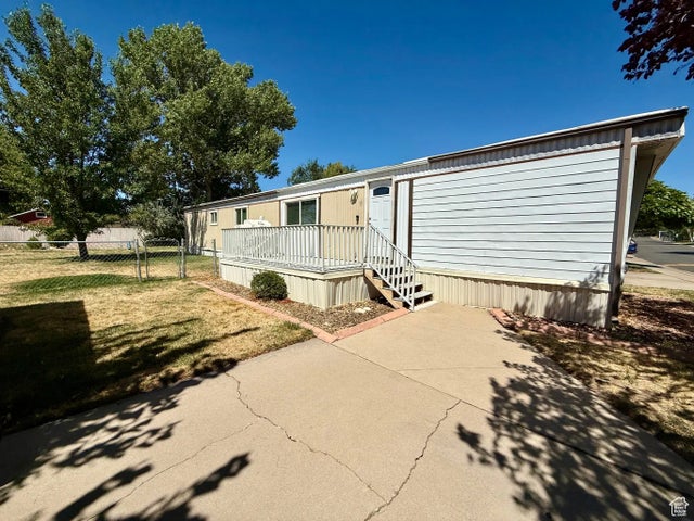 1350 W 300 N 49, Clearfield