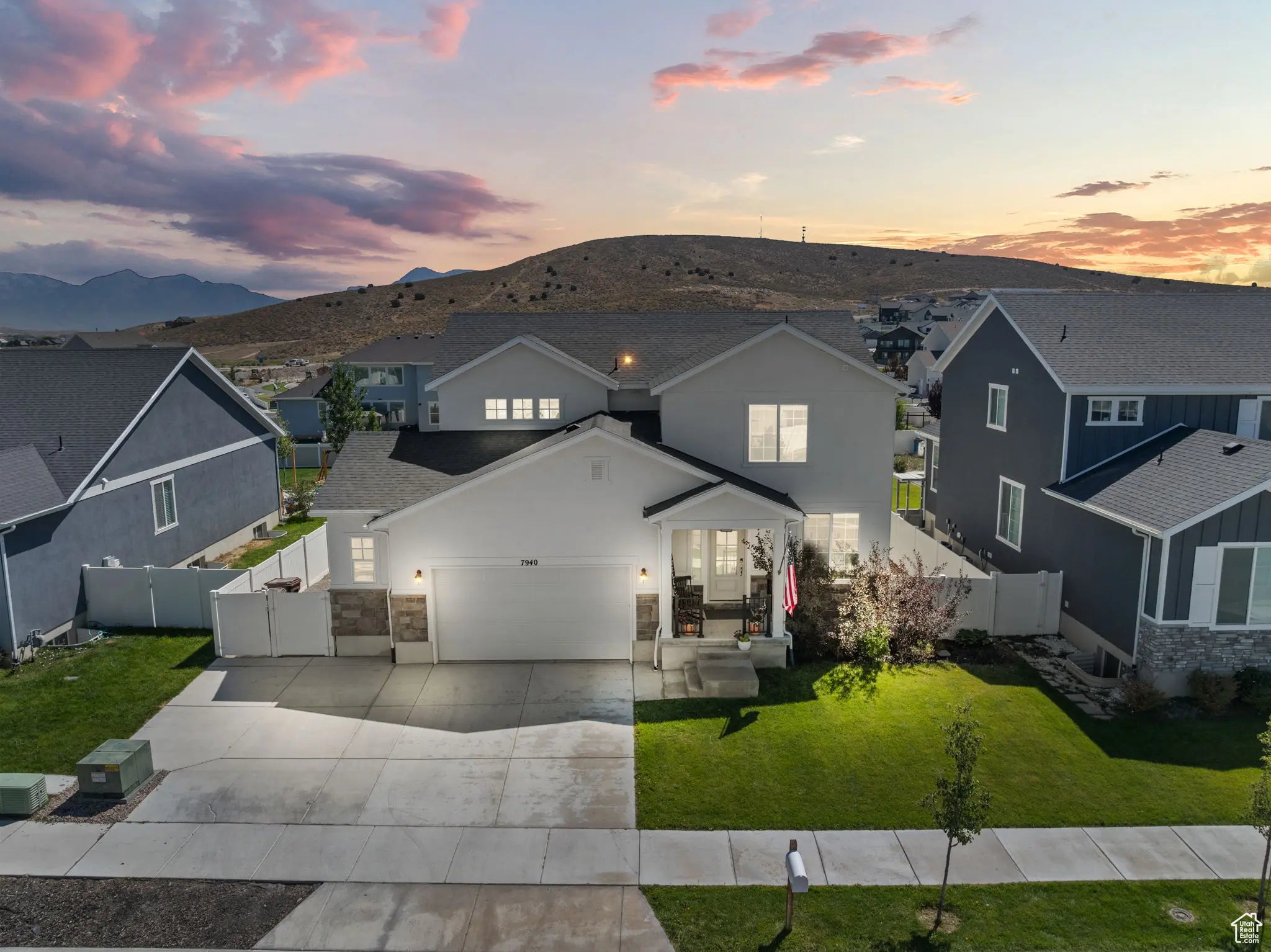 Photo of Listing #2106106