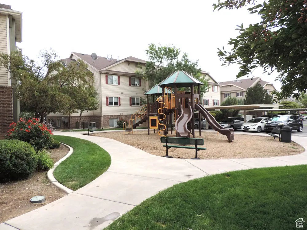 Photo of Listing #2106403