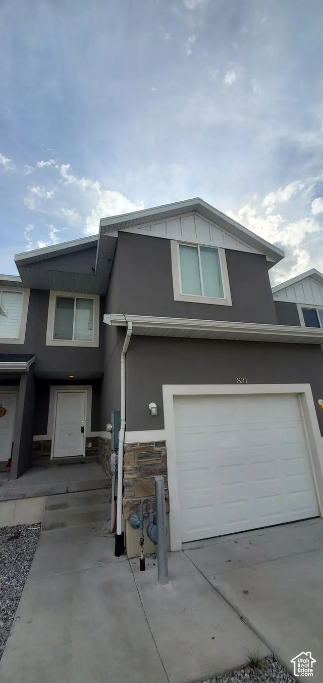 831 N Glen Eagle Ct, Tooele