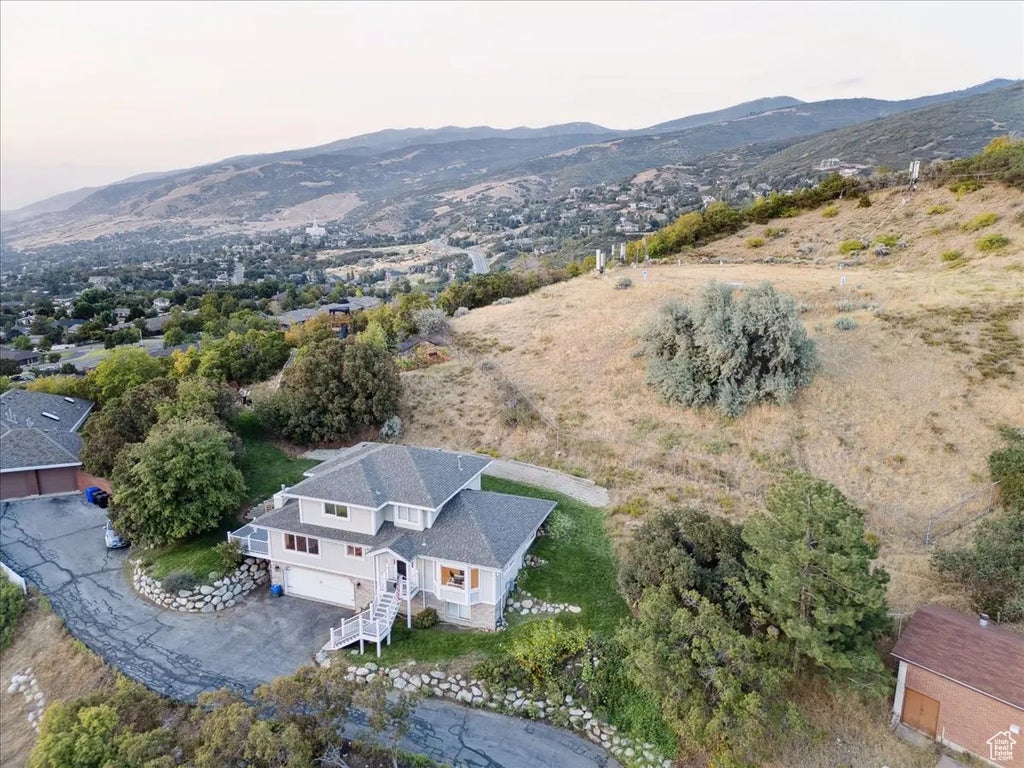 1483 E Maple Hills Dr, Bountiful