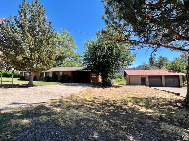 2704 E Bench Rd, Moab