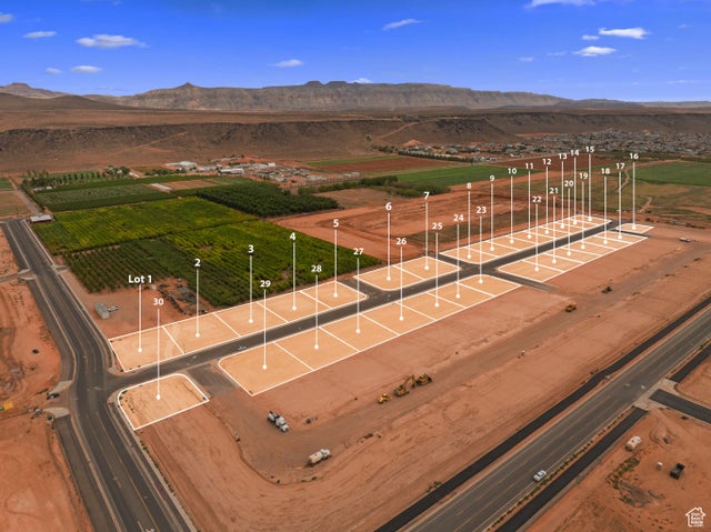 1717 S 3630 W 11, Hurricane