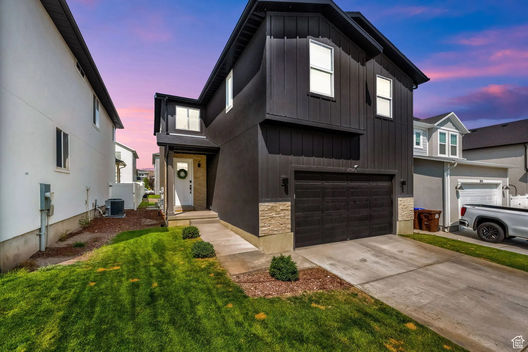 Photo of Listing #2110585