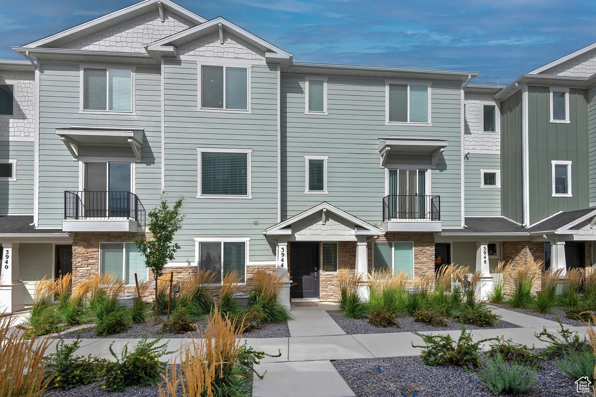 Photo of Listing #2110759